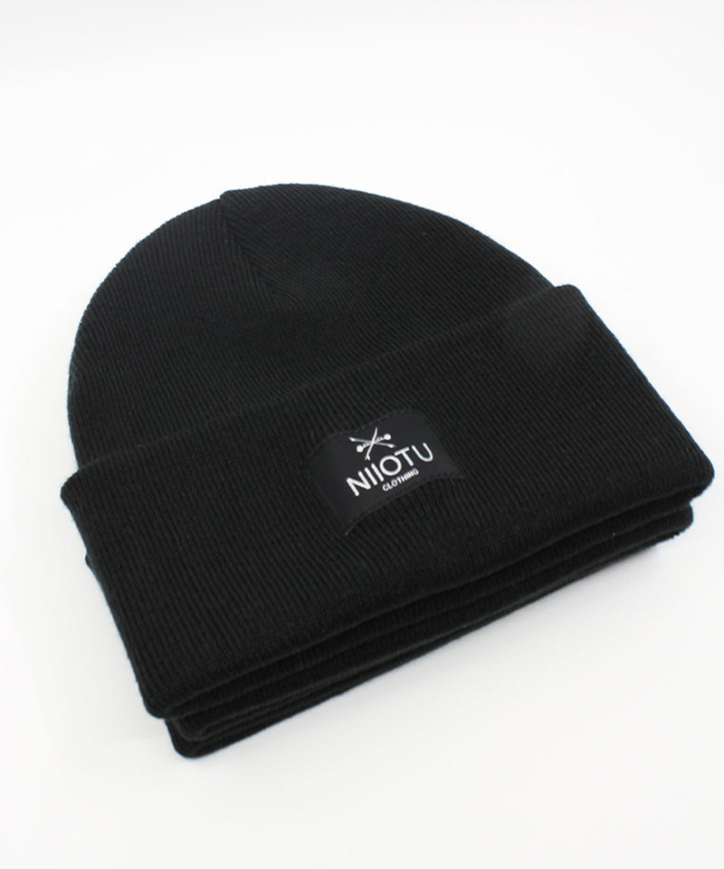 NIIOTU X SCHWARZ LIMITIERT Niiotu